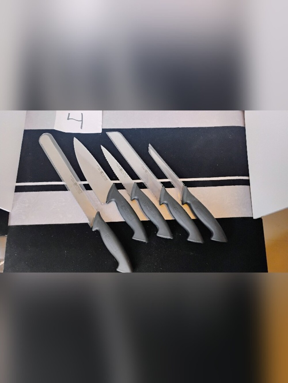 5-piece Wusthof Pro Cutlery Set Roll Up Carrying Case With Handle Various Sizes